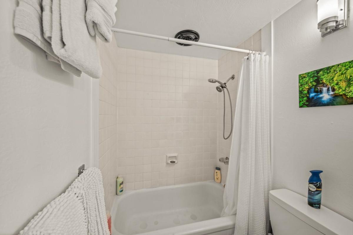 Newly Upgraded 1Br Unit Near Beach Max Of 5 Guests Kailua-Kona Exteriér fotografie